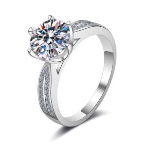 Aura Moissanite Ring