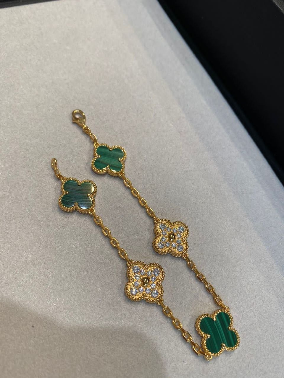 Clover Emerald Luxe Set - Imagen 2