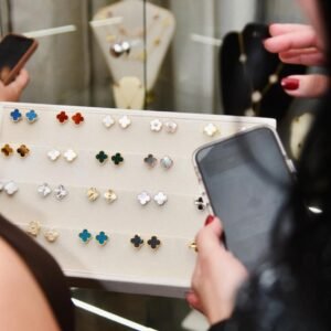 Clover Elegance Omega Golden