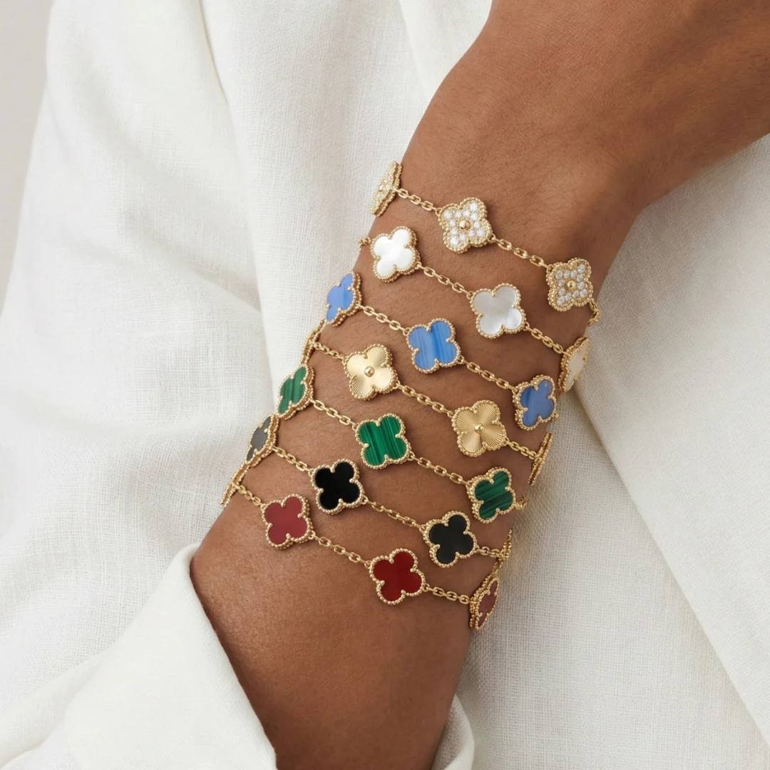 Clover Classic Golden Bracelet - Imagen 4