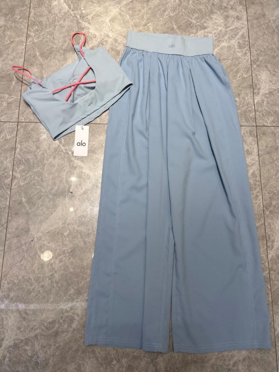 Pantalón Alo Sky Flow